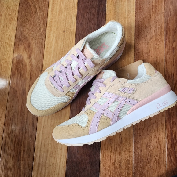 BNIB Asics GT II - Picture 2 of 5